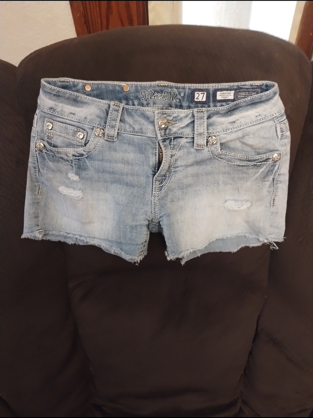 Miss Me Light Wash Denim Cutoff Shorts - Blue Sz 27